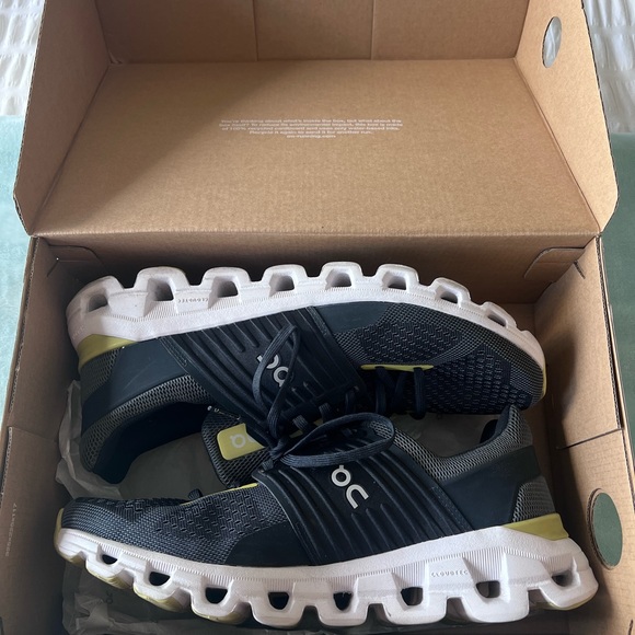 On Cloudswift Sz 9.5M - Picture 2 of 3